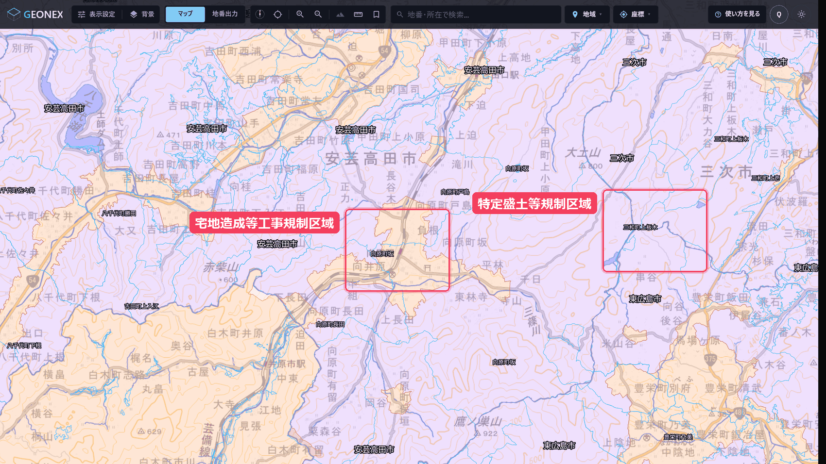 谷筋と集落に沿って橙色の宅地造成等工事規制区域、山側に紫色の特定盛土等規制区域が広がっている地図。